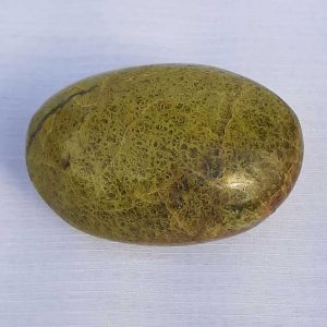 Groene opaal - handsteen - helder groen
