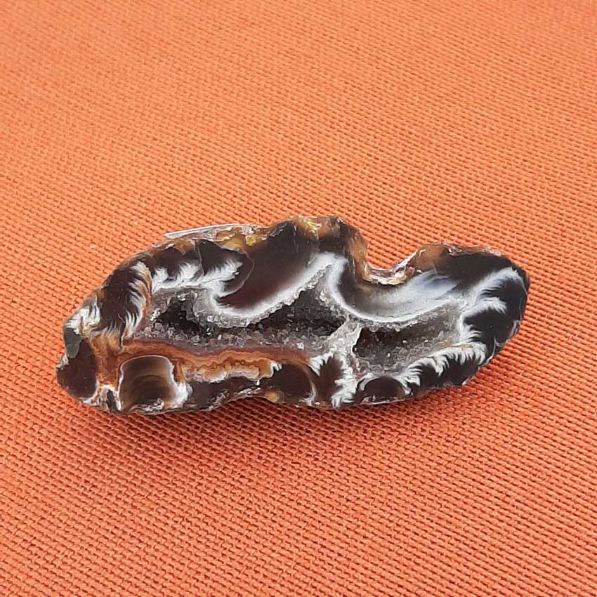 Agaat - geode met golvende patronen