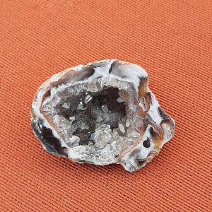 Agaat - geode met meerdere kleuren